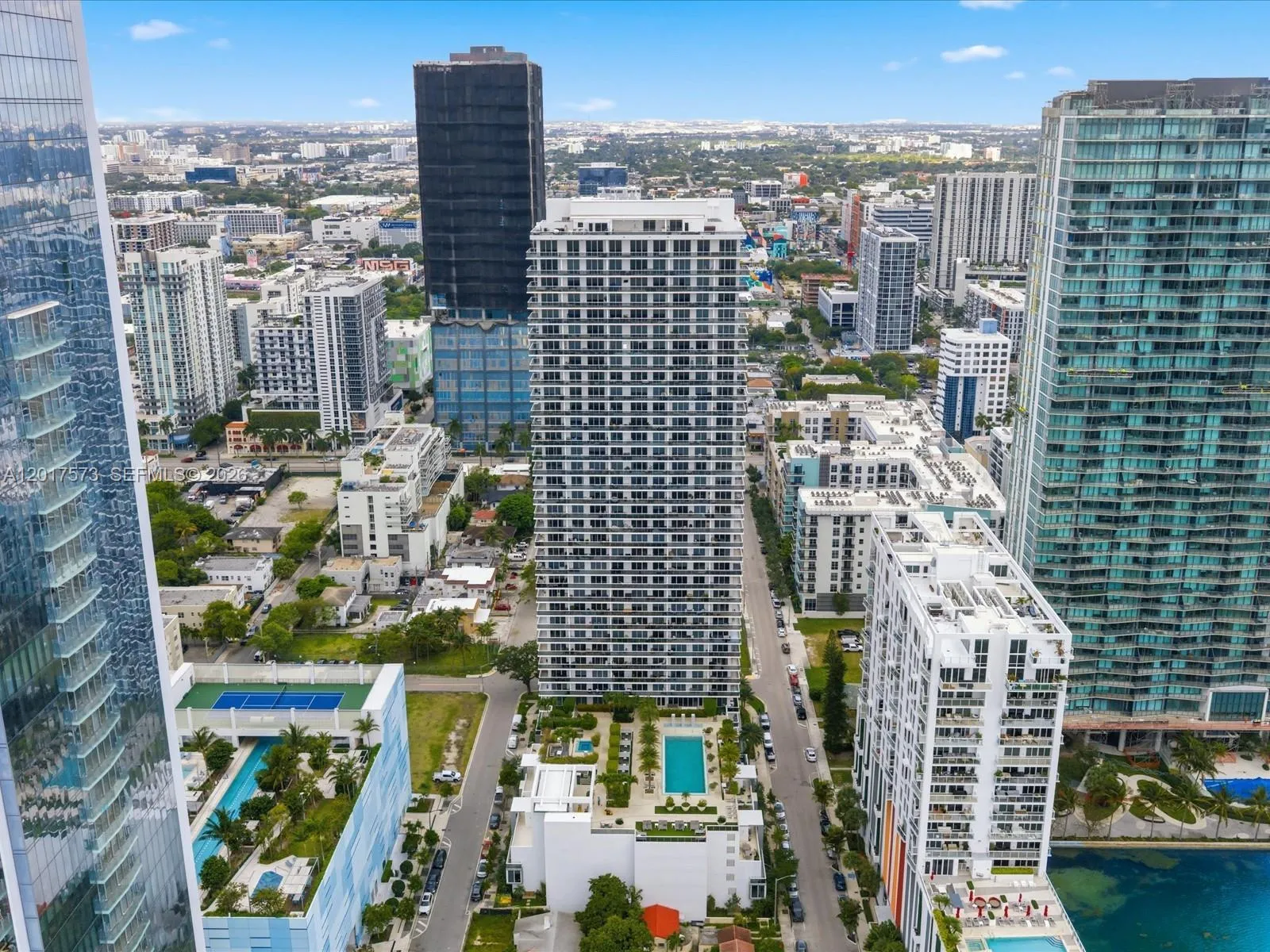600 NE 27th St, Miami FL 33137