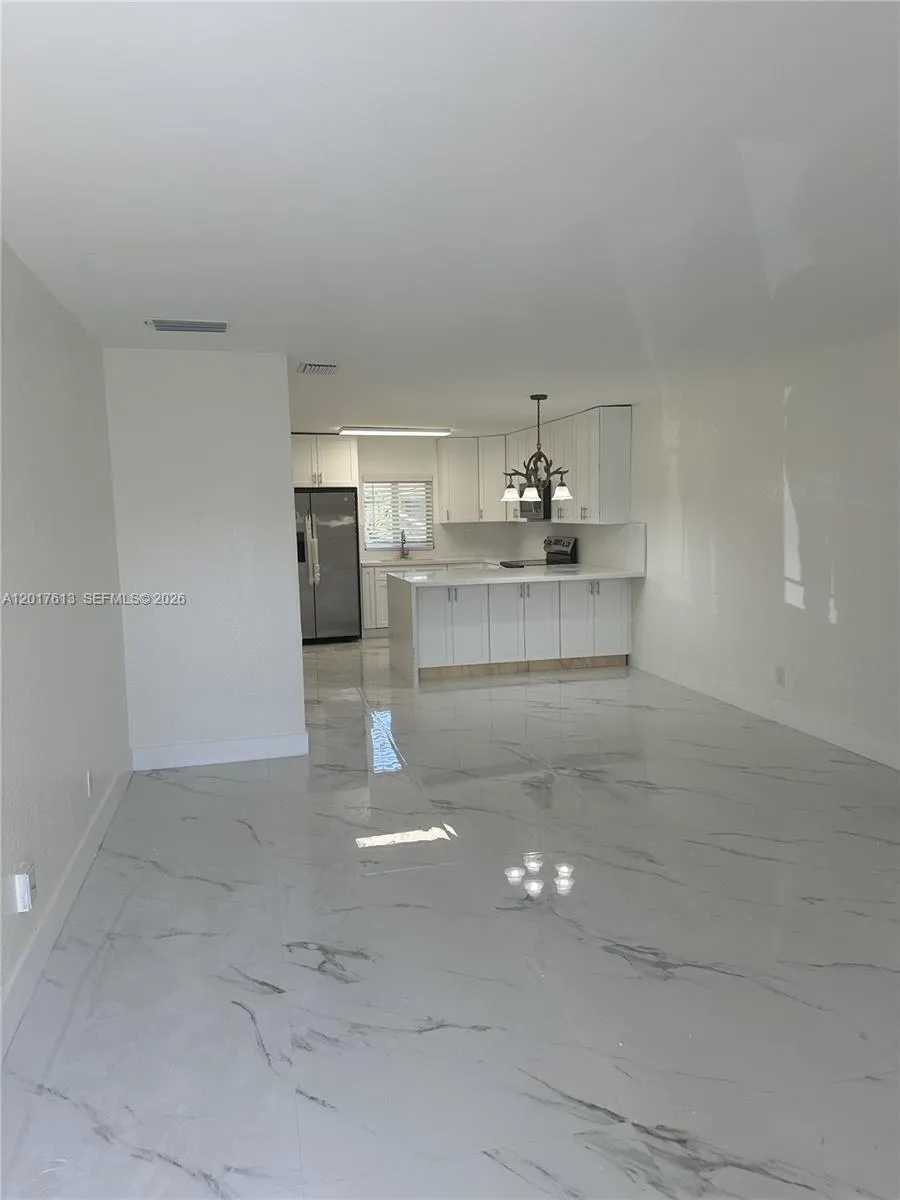 6591 SW 46th St # 3, Davie FL 33314