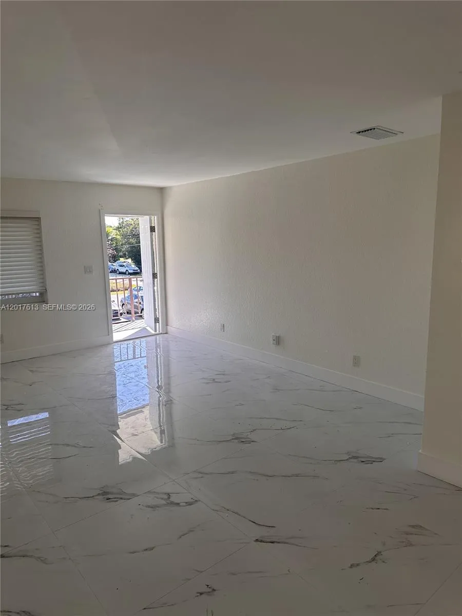 6591 SW 46th St # 3, Davie FL 33314