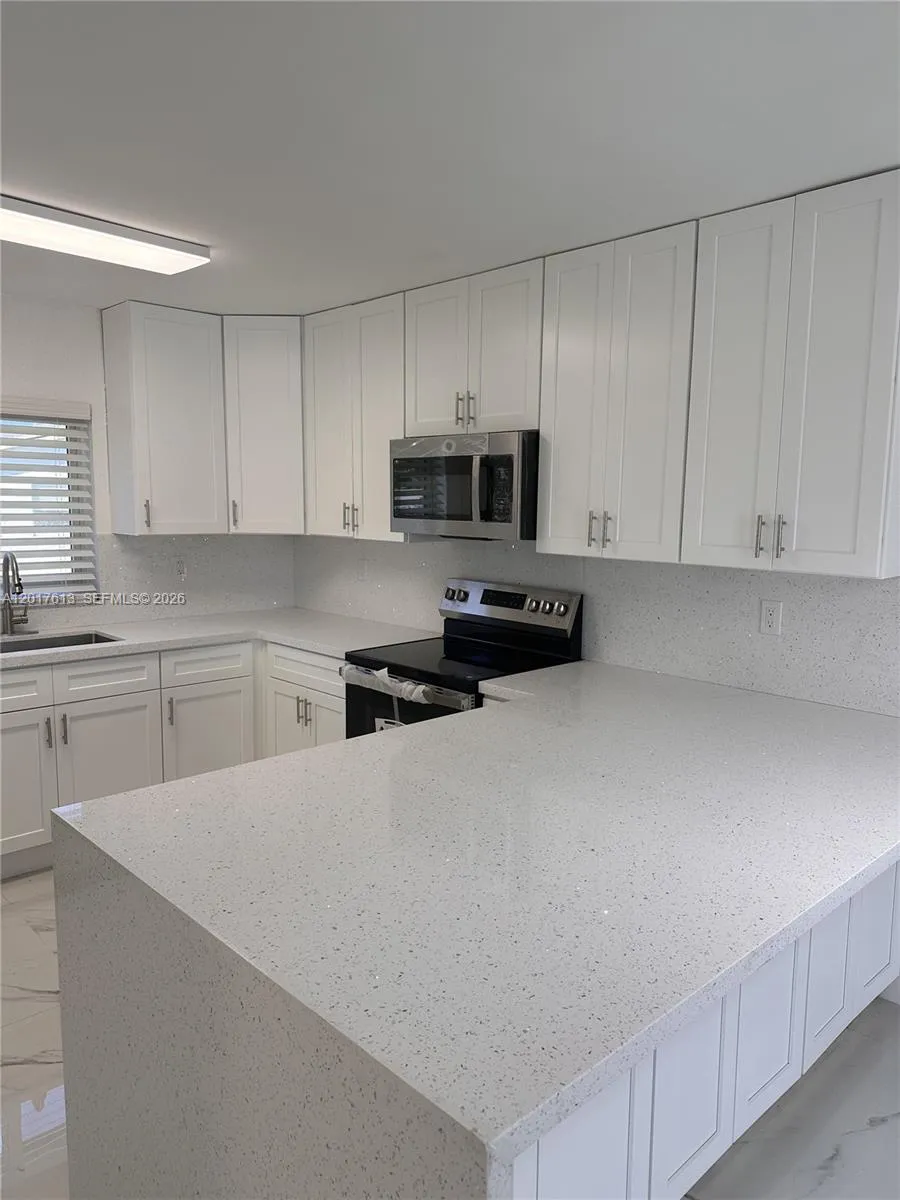 6591 SW 46th St # 3, Davie FL 33314