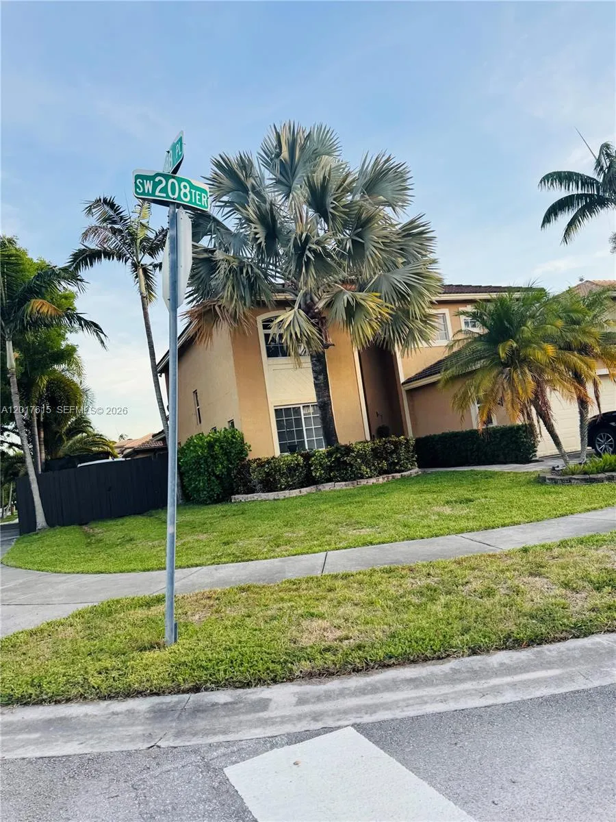 8872 SW 208th Ter, Cutler Bay FL 33189