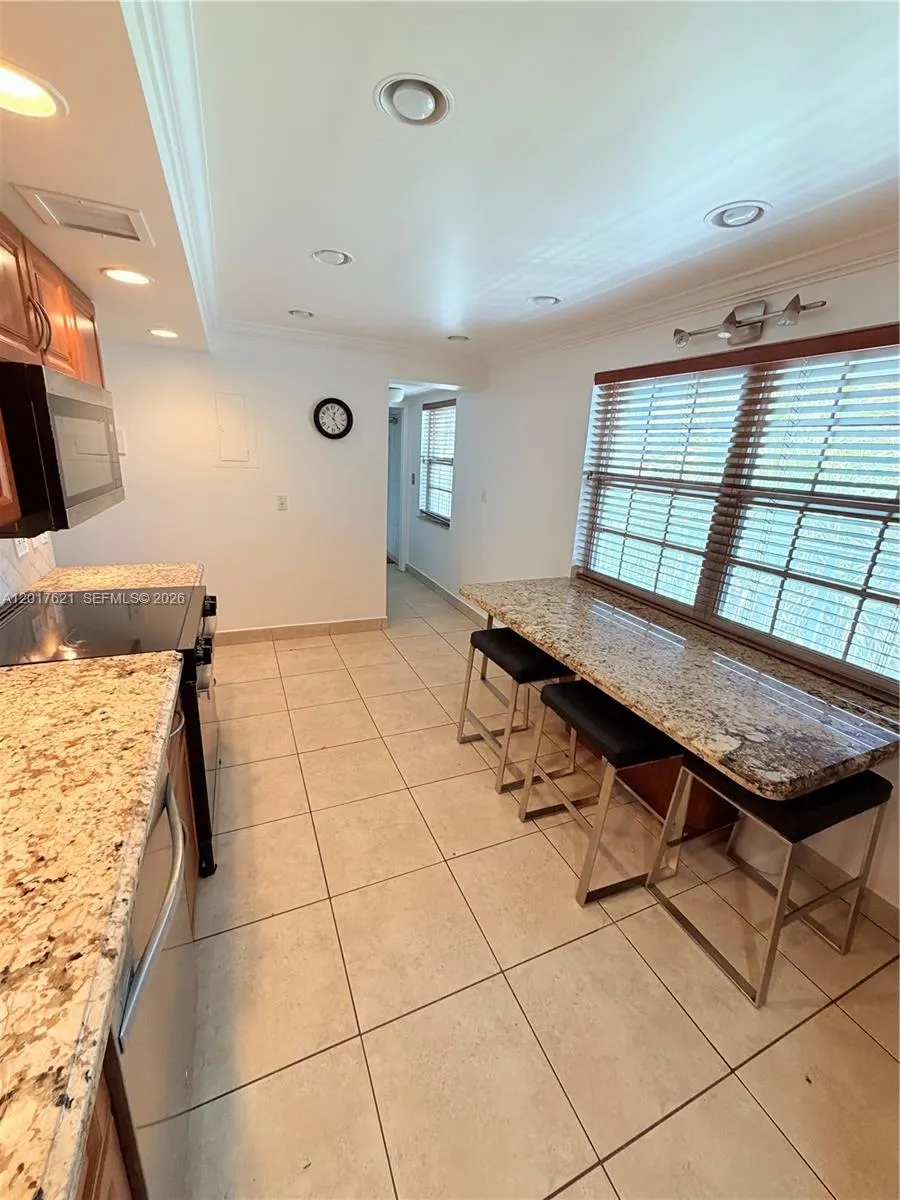 4020 W Palm Aire Dr # 403, Pompano Beach FL 33069