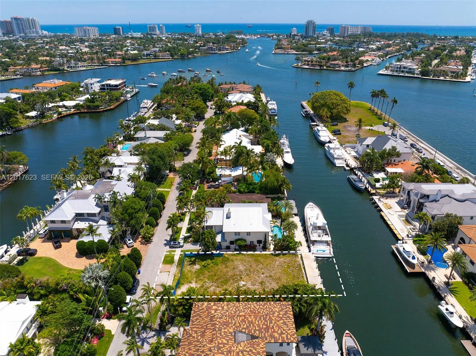 1776 SE 9th St, Fort Lauderdale FL 33316