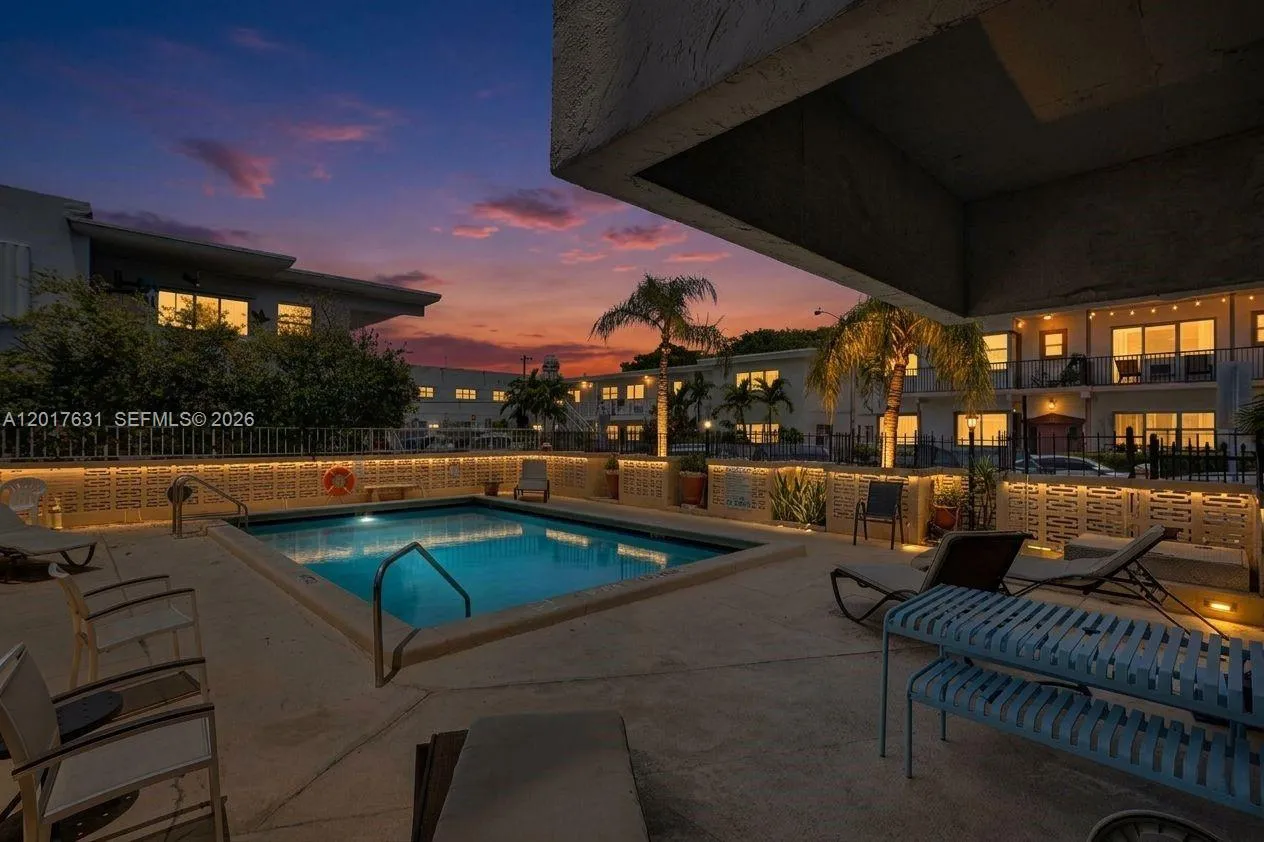 7850 Byron Ave # 702, Miami Beach FL 33141