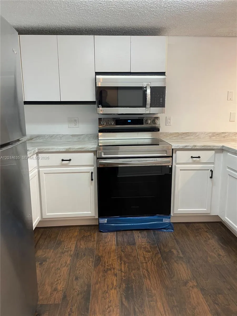 5650 W 26th Ct # 207, Hialeah FL 33016
