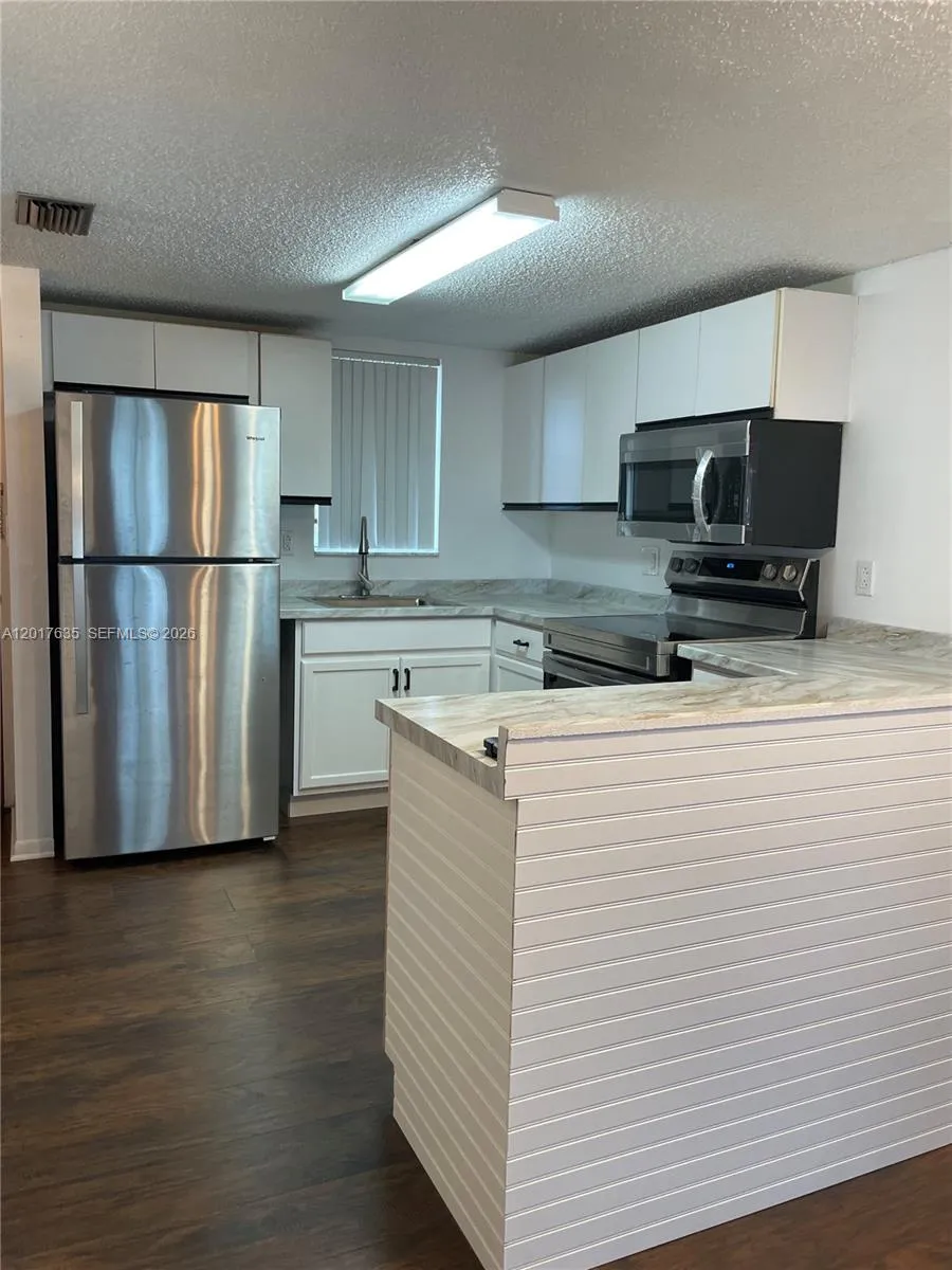 5650 W 26th Ct # 207, Hialeah FL 33016