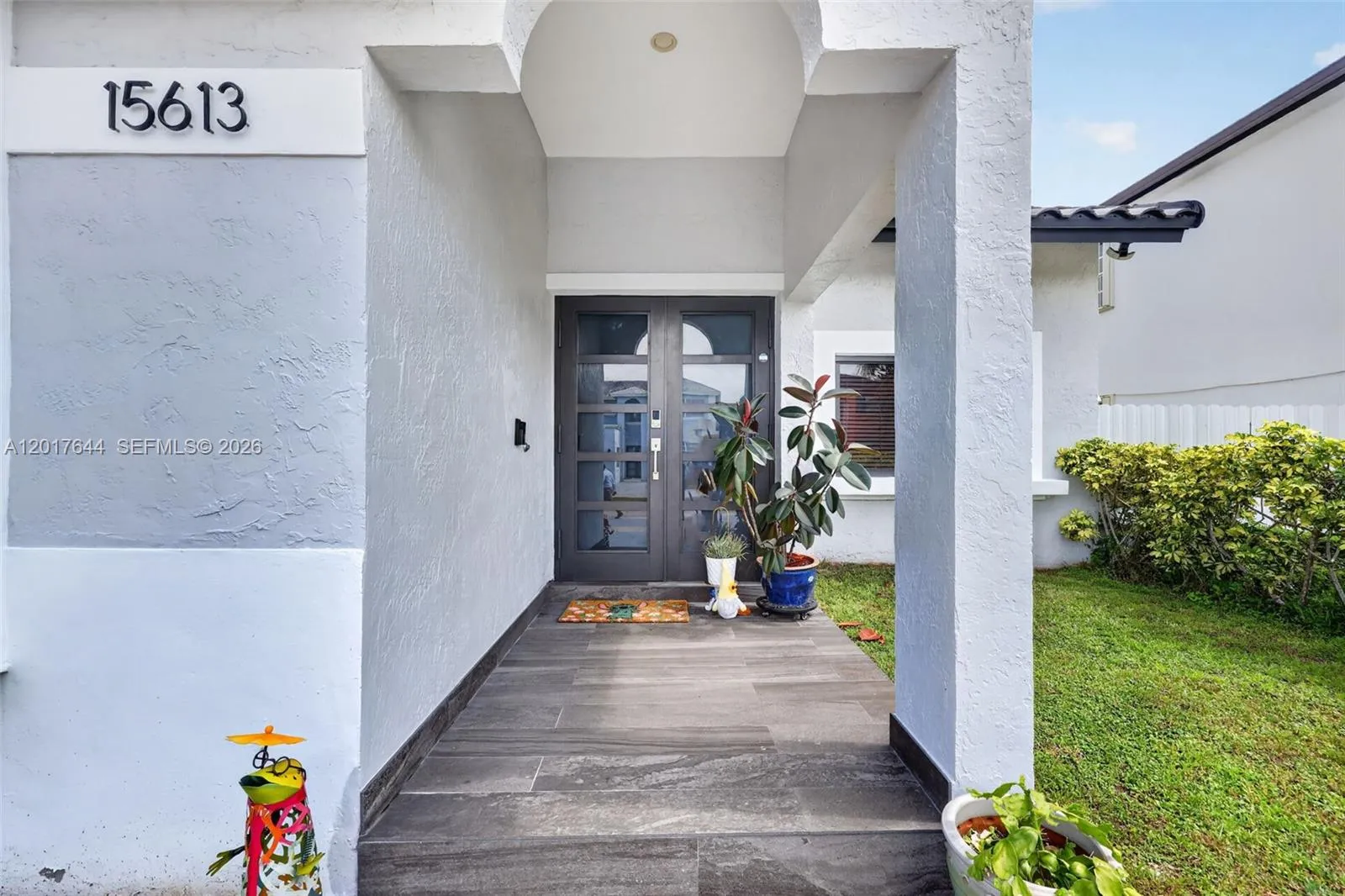 15613 SW 63rd Ter, Miami FL 33193