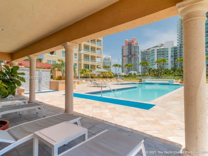 90 Alton Rd # 1604, Miami Beach FL 33139