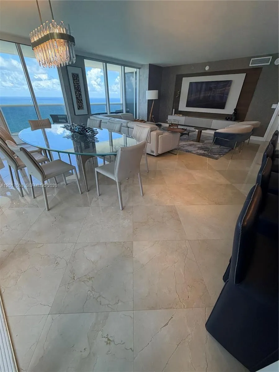 1800 S Ocean Dr # 3701, Hallandale Beach FL 33009