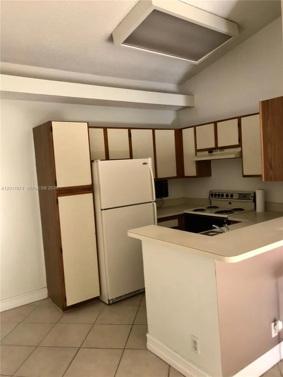 651 Lyons Rd # 10204, Coconut Creek FL 33063