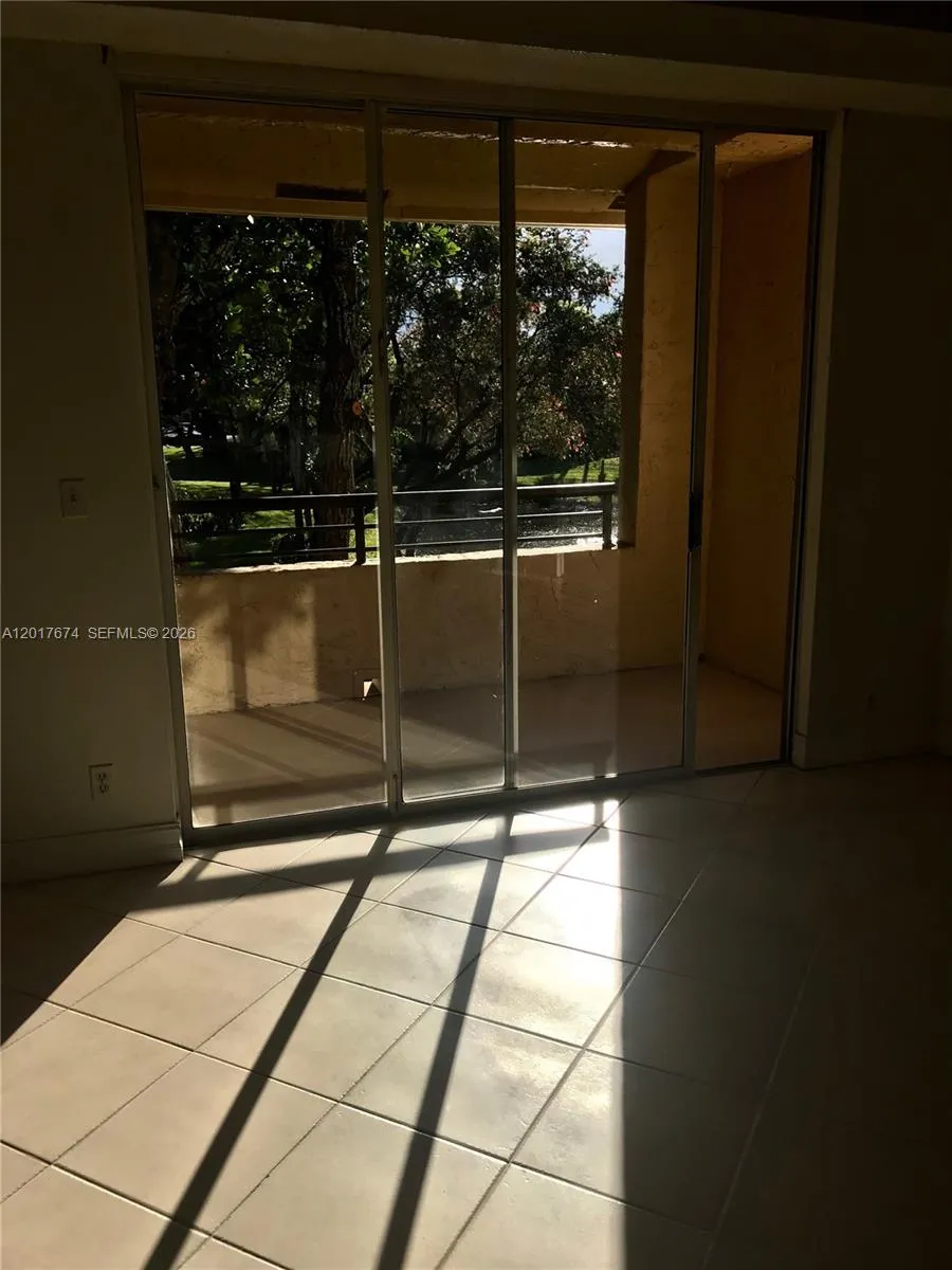 651 Lyons Rd # 10204, Coconut Creek FL 33063