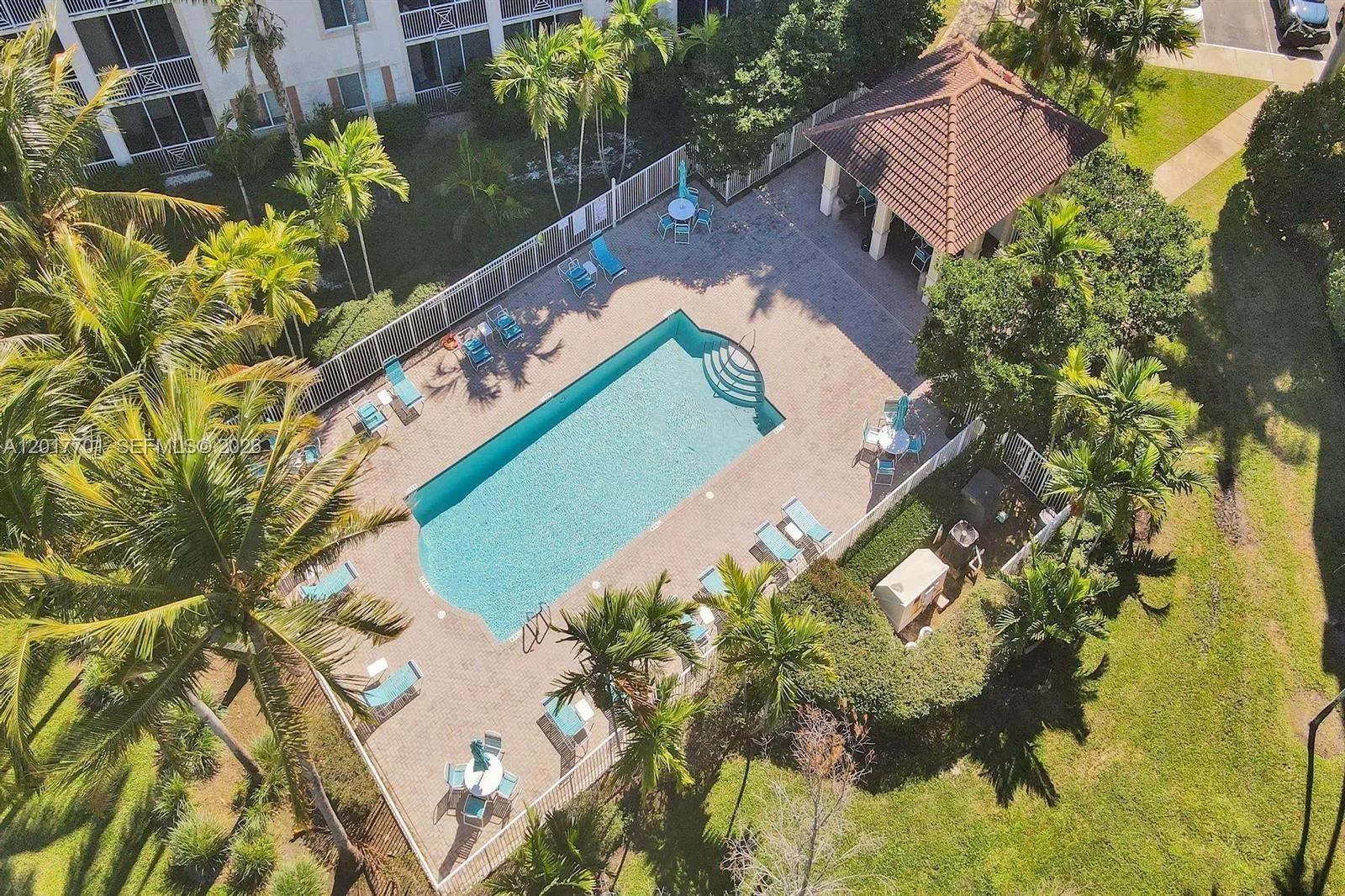 3600 Oaks Clubhouse Dr # 511, Pompano Beach FL 33069