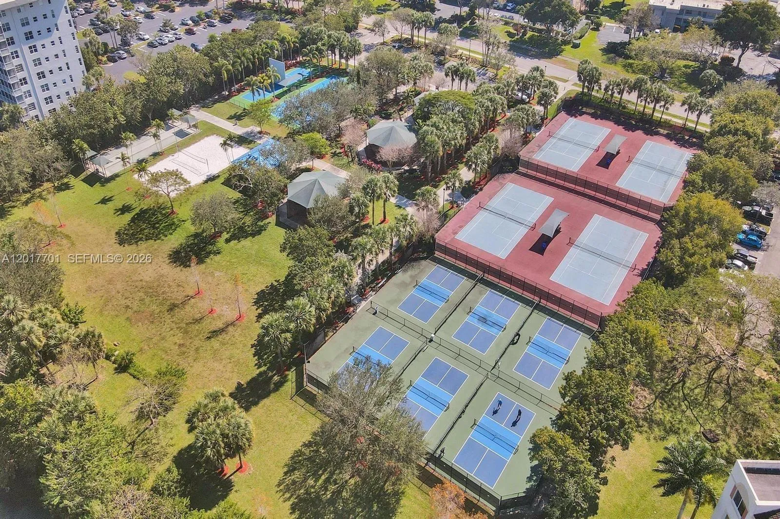 3600 Oaks Clubhouse Dr # 511, Pompano Beach FL 33069