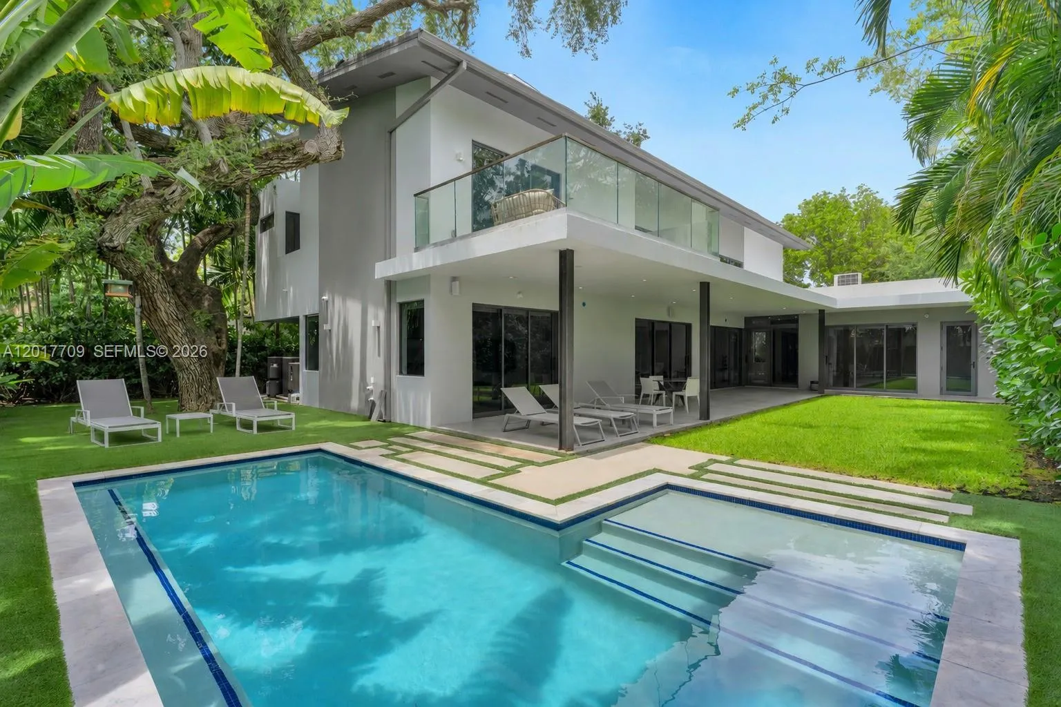 6 bedroom 6 bath for sale at 10 Samana Dr, Miami FL 33133