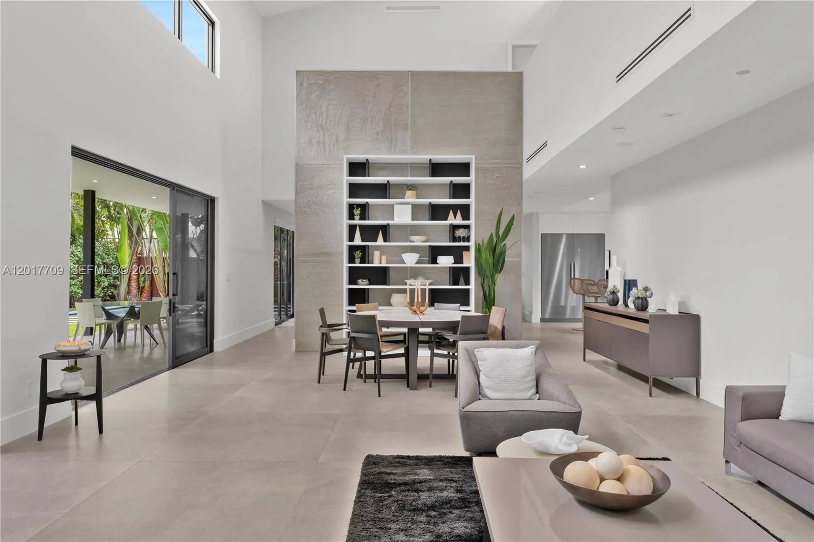 10 Samana Dr, Miami FL 33133