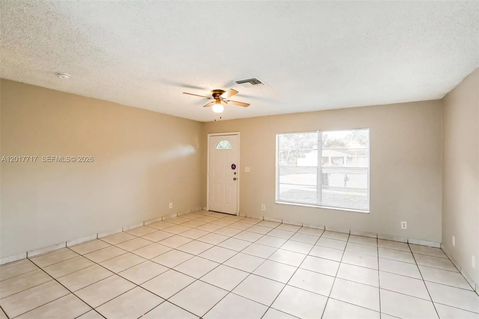 7820 SW 9th St, North Lauderdale FL 33068