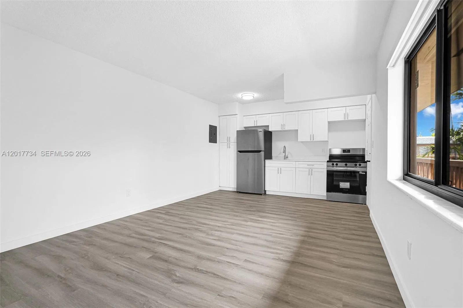 13210 Memorial Hwy # 116, North Miami FL 33161