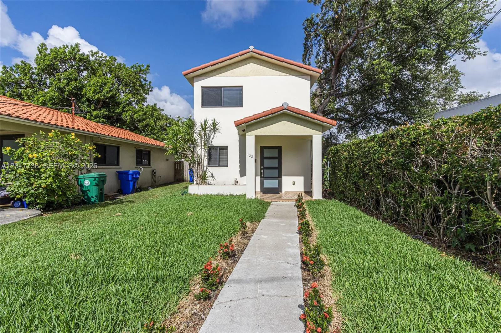 2 bedroom 1 bath for sale at 122 SW 56th Ave, Miami FL 33134
