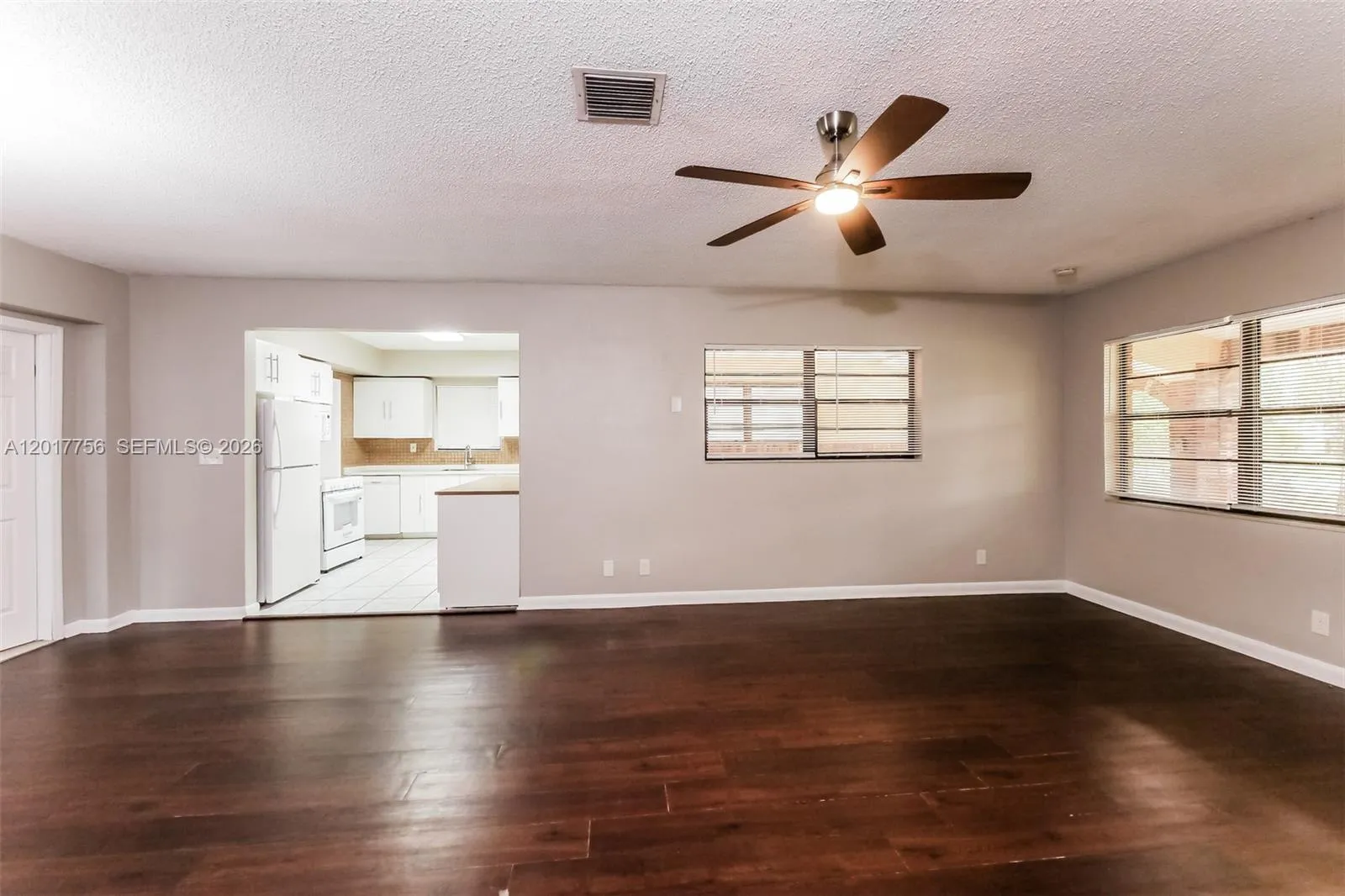 830 E Evanston Cir, Fort Lauderdale FL 33312