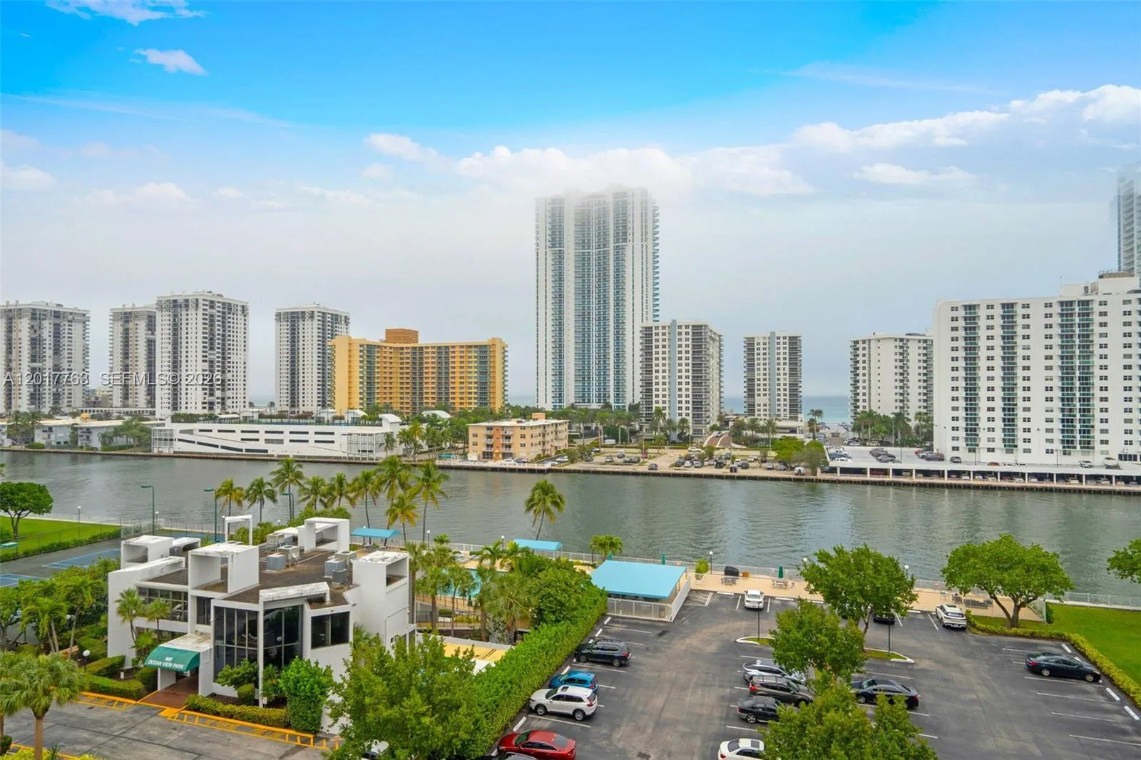 800 Parkview Dr # 906, Hallandale Beach FL 33009