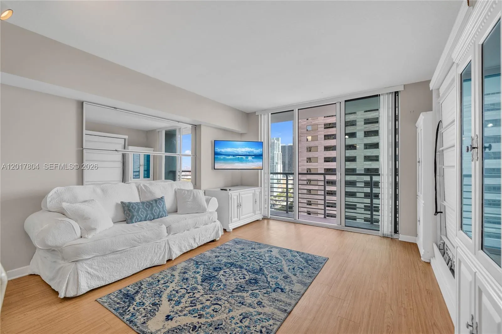 335 S Biscayne Blvd # 2706, Miami FL 33131