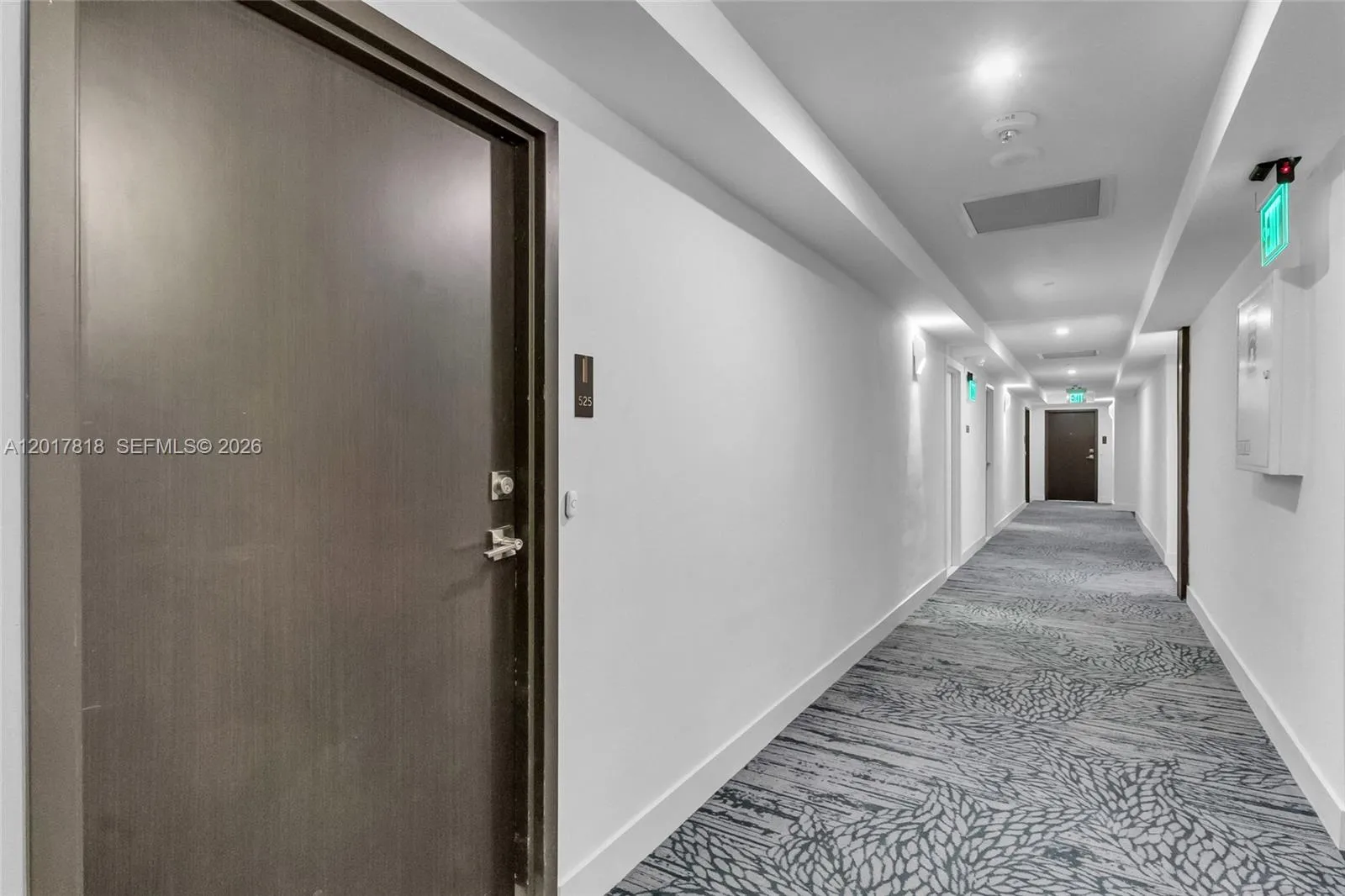 90 Edgewater Dr # 525, Coral Gables FL 33133