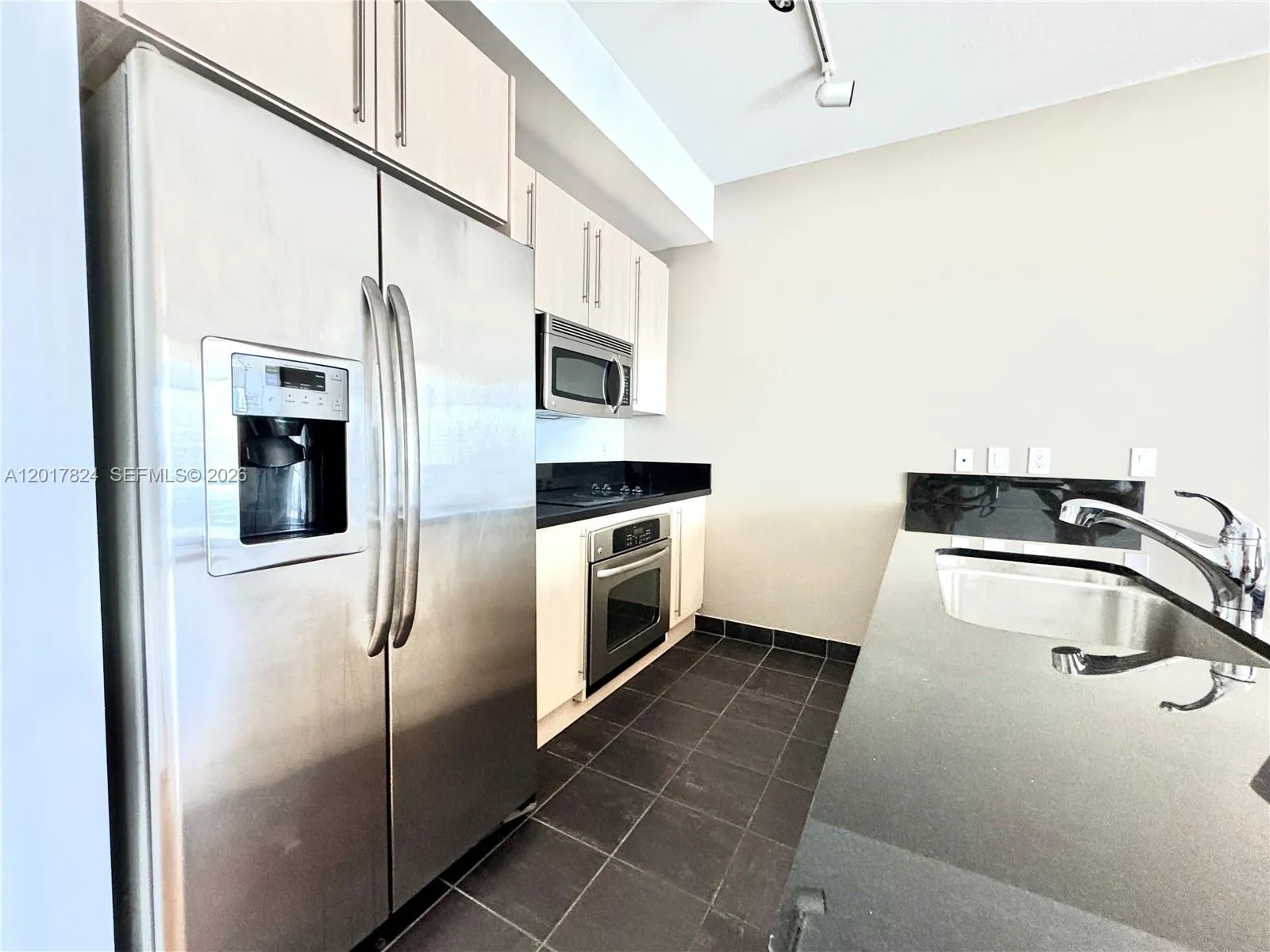 1111 SW 1st Ave, Miami FL 33130