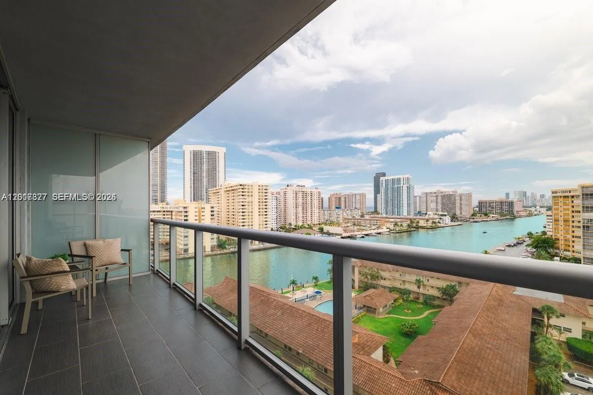 2 bedroom 2 bath for sale at 2602 E Hallandale Beach Blvd # R1109, Hallandale Beach FL 33009
