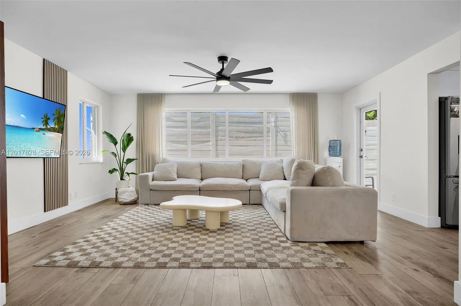 3 bedroom 2 bath for sale at 1301 Hollywood Blvd, Hollywood FL 33019