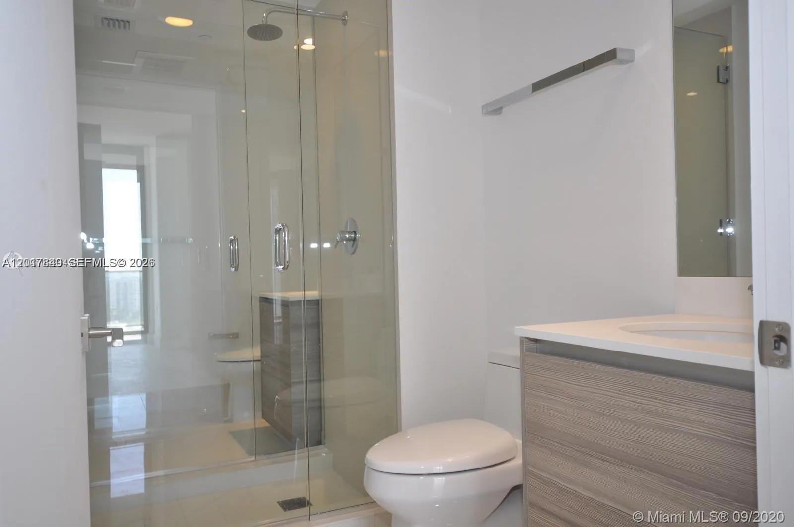 121 NE 34th St # 806, Miami FL 33137