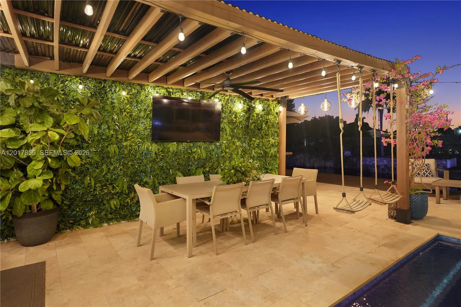 5241 SW 104th Ave, Miami FL 33165