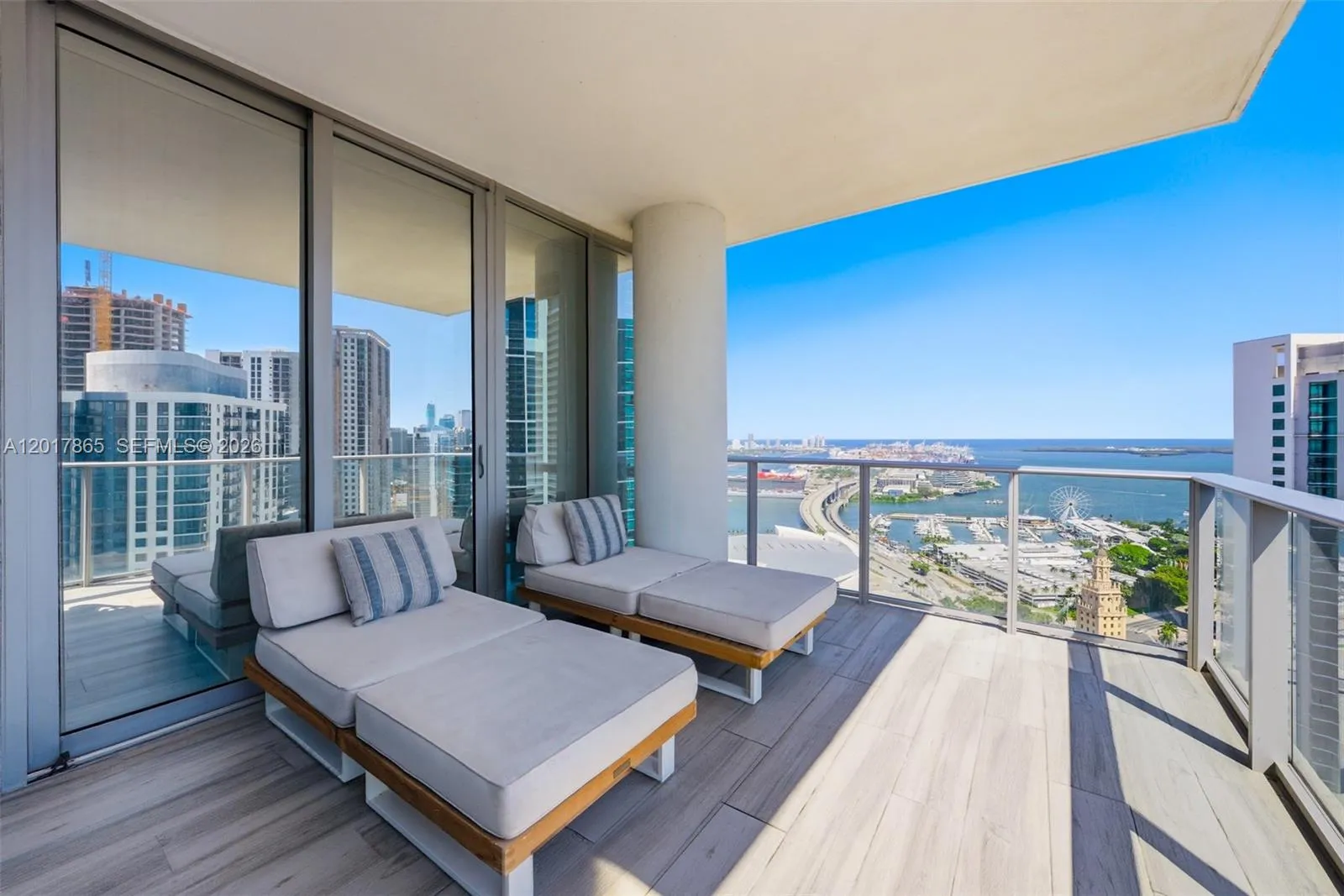 3 bedroom 4 bath for sale at 851 NE 1st Ave # 3711, Miami FL 33132