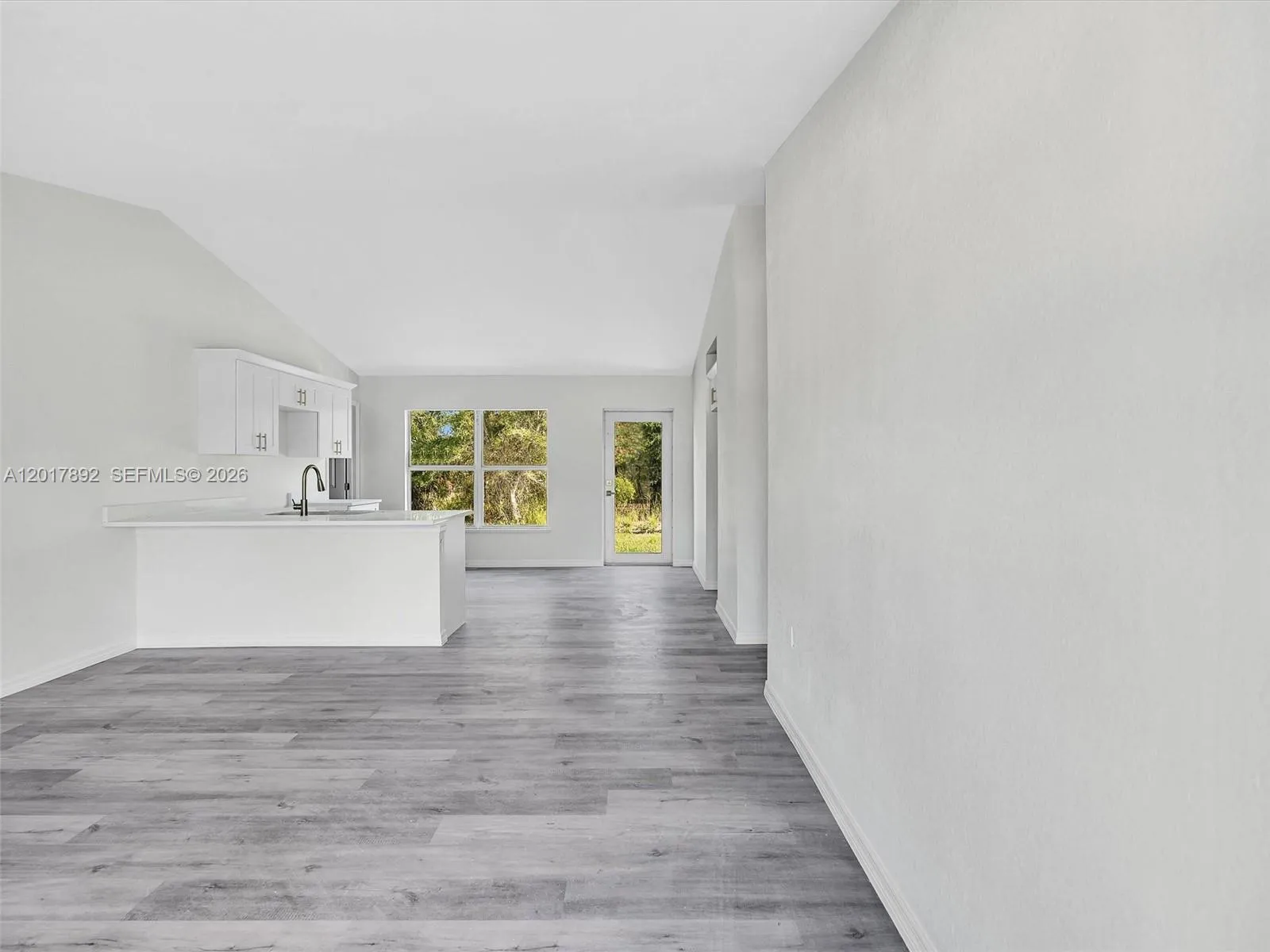 2401 E 11th St, Lehigh Acres FL 33936