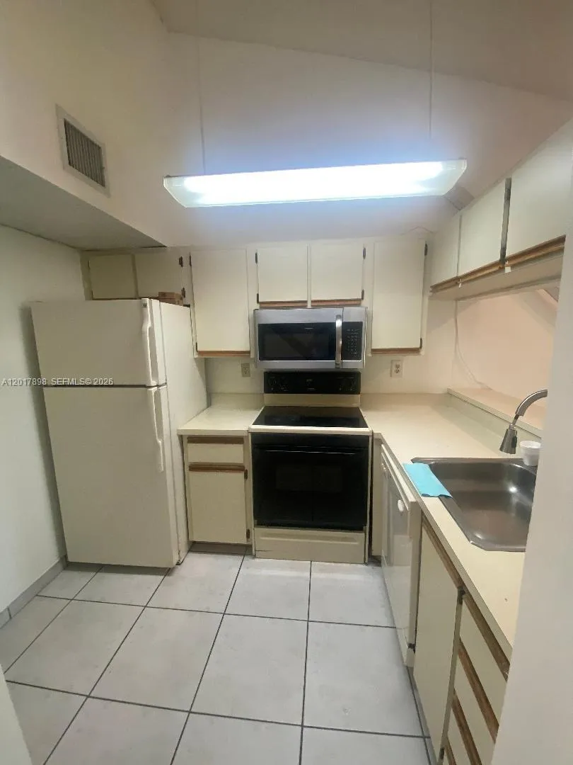 14150 SW 93rd Ln # 14150, Miami FL 33186
