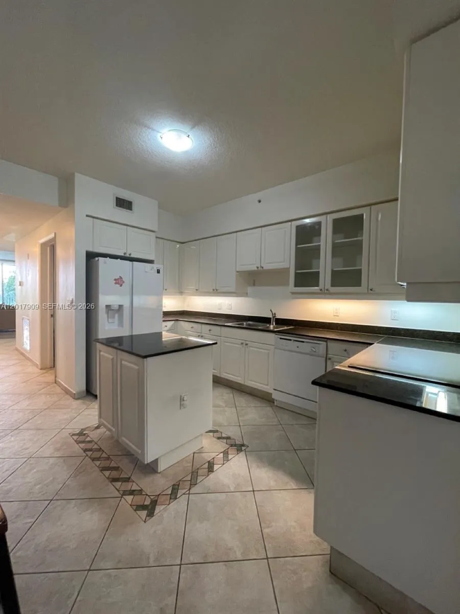 717 Crandon Blvd # 408, Key Biscayne FL 33149