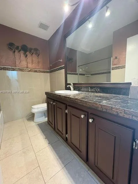835 NW 81st Way # 5, Plantation FL 33324