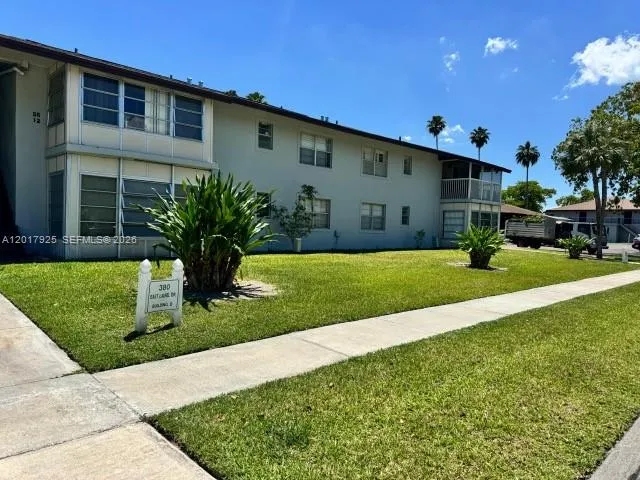 380 E Laurel Dr # 4D, Margate FL 33063