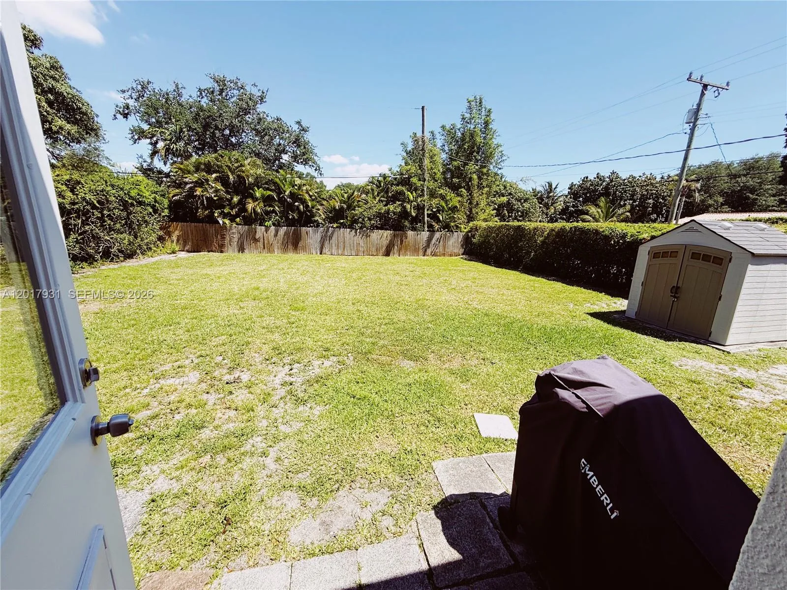 1075 NE 120th St, Biscayne Park FL 33161