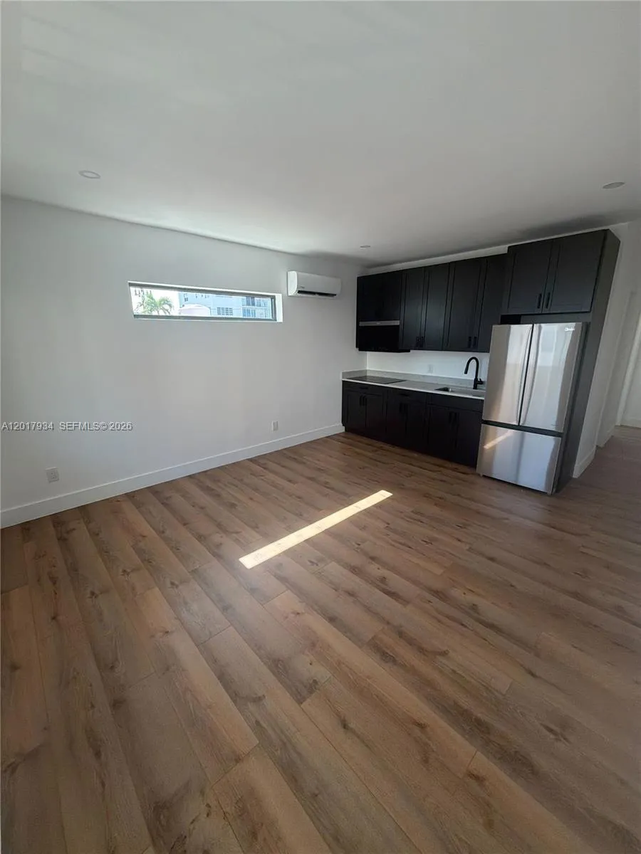 7801 Byron Ave # 3, Miami Beach FL 33141