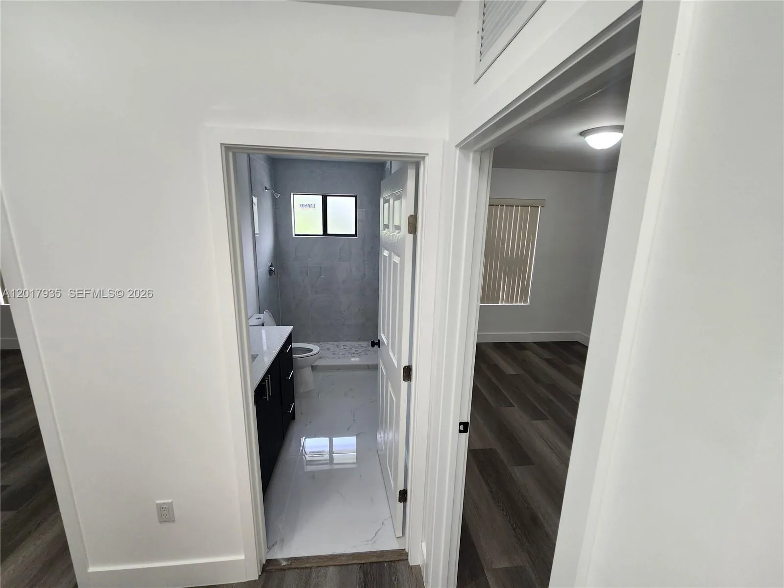 11970 SW 215th St # B, Miami FL 33177
