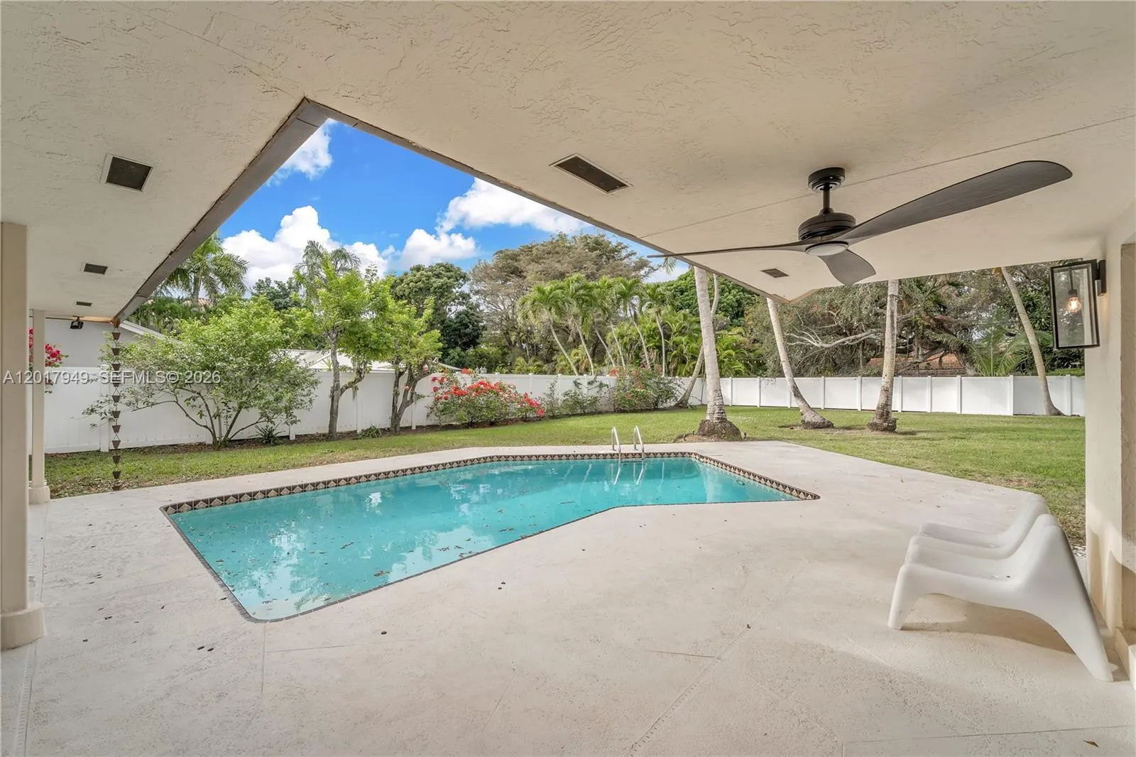 10330 SW 58th Ct, Pinecrest FL 33156