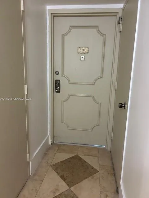 2101 S Ocean Dr # 306, Hollywood FL 33019
