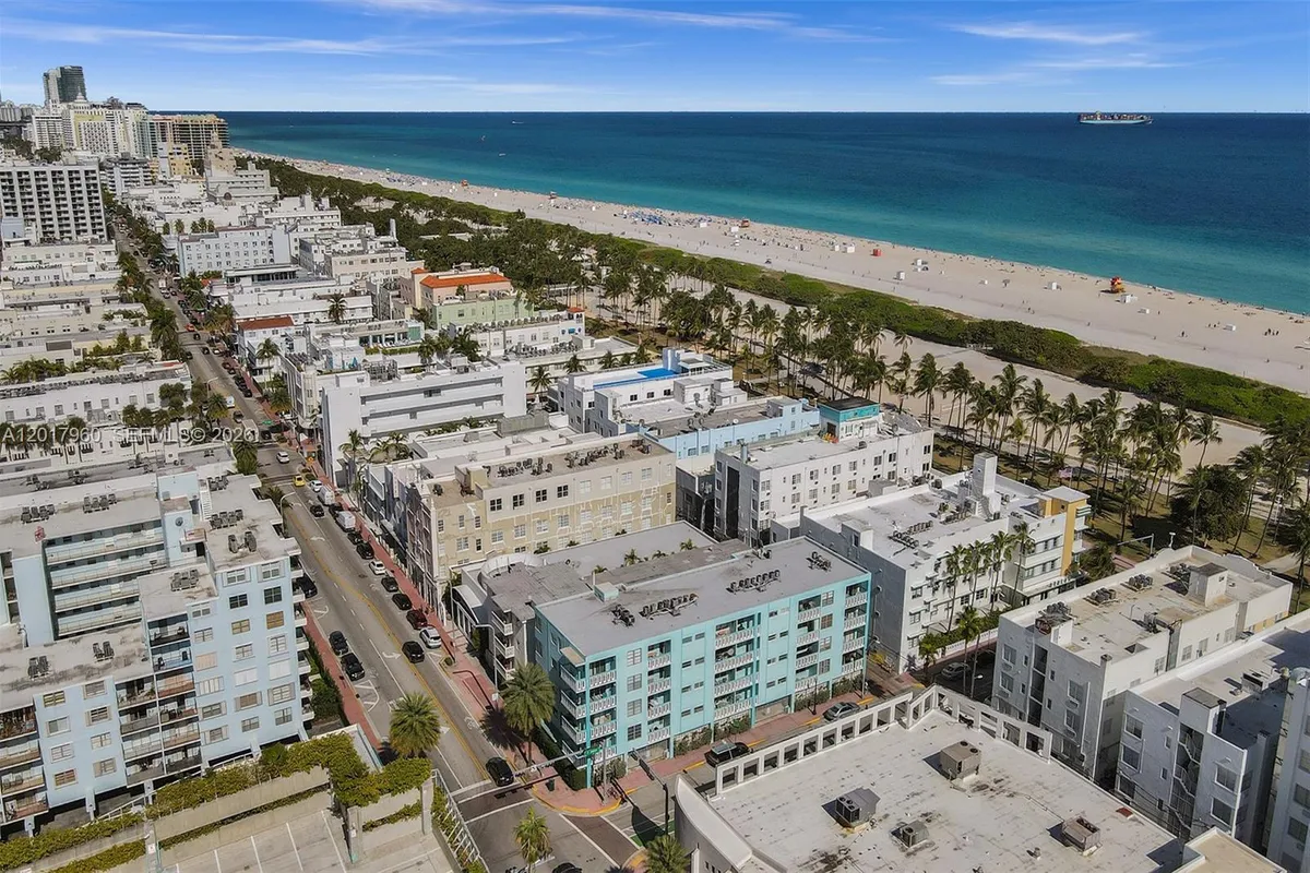 713 Collins Ave # 42, Miami Beach FL 33139