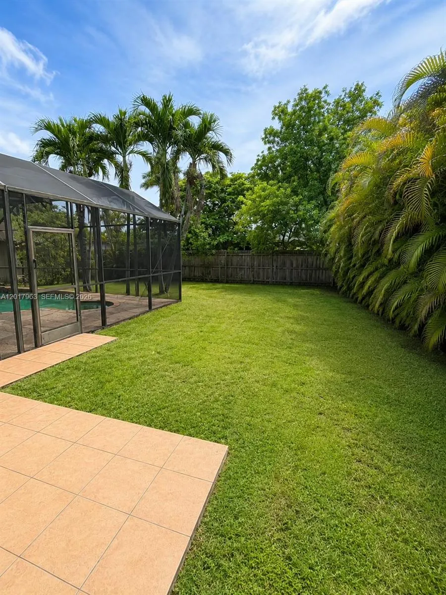 15805 SW 99th Ct, Miami FL 33157