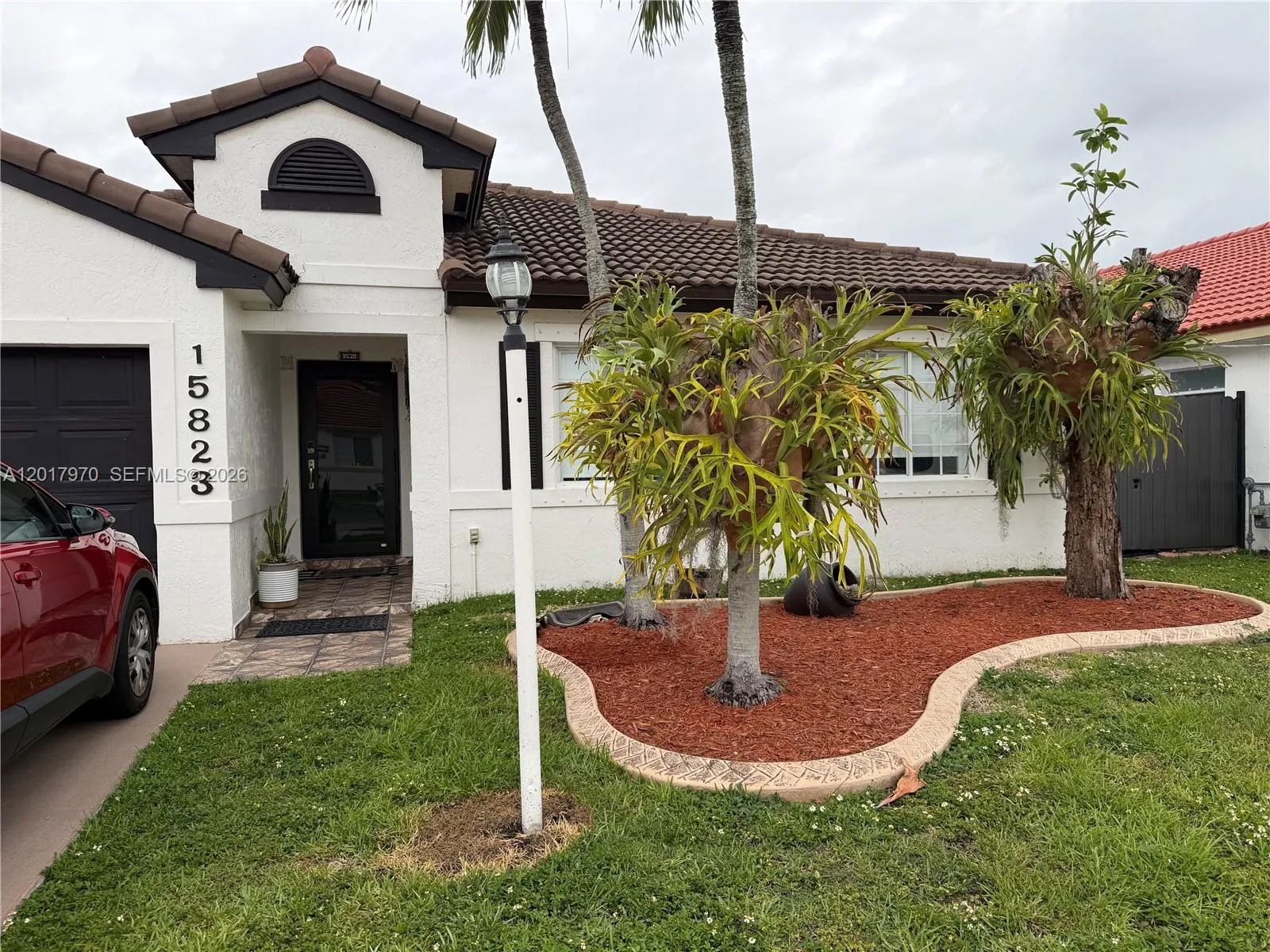 15823 SW 82nd St, Miami FL 33193