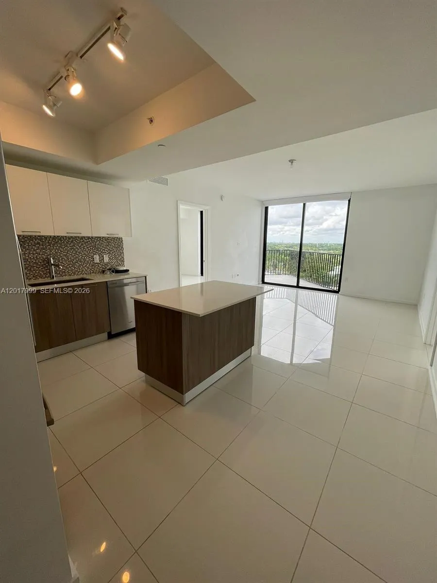 5300 Paseo Blvd # 604, Doral FL 33166