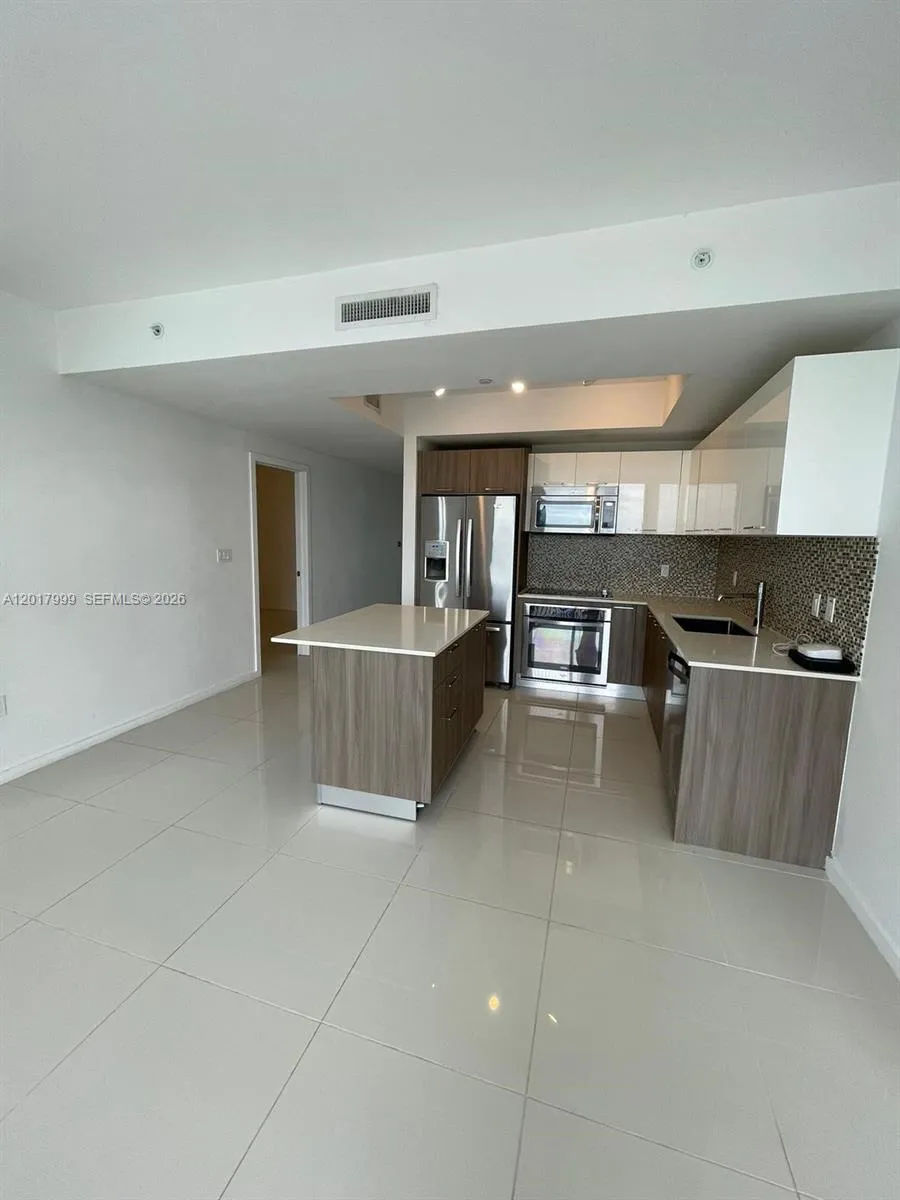 5300 Paseo Blvd # 604, Doral FL 33166