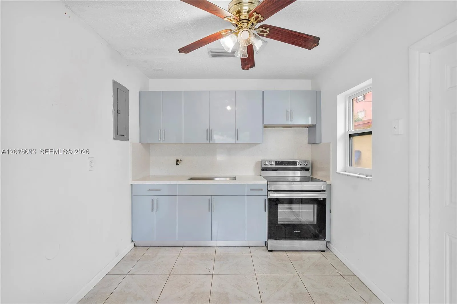535 NW 18th St # B, Fort Lauderdale FL 33311