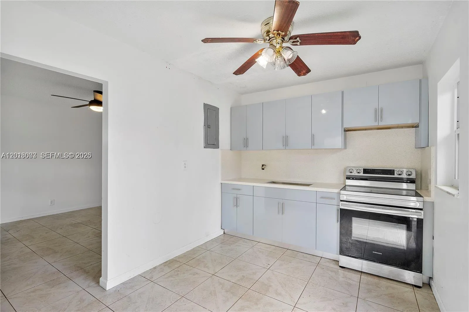 535 NW 18th St # B, Fort Lauderdale FL 33311