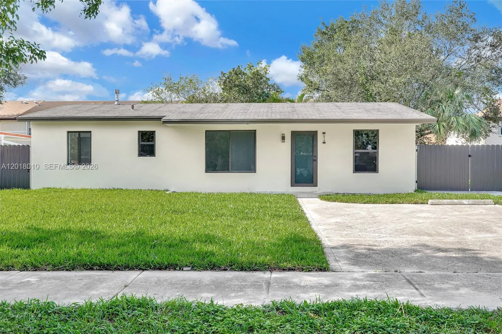 19720 NW 33rd Ave, Miami Gardens FL 33056